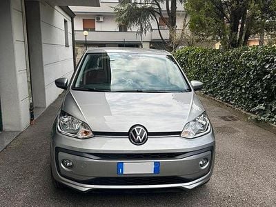 Usata VW up! Move 68 CV (50 kW) 2021 Grigio Utilitaria