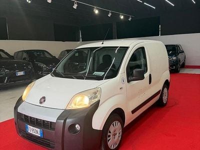 Begagnad Fiat Fiorino 95 HK (69 kW) 2016 Vit Minibuss