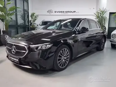 Usata Mercedes E220 Avantgarde 197 CV (144 kW) 2024 Nero Berlina