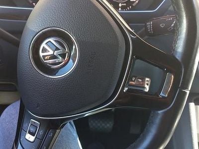 Usata VW Golf Sportsvan 150 CV (110 kW) 2019 Bianco Monovolume