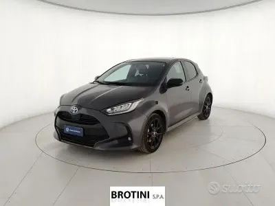 Occasion Toyota Yaris Hybrid Lounge 116 ch (85 kW) 2022 Gris Berline