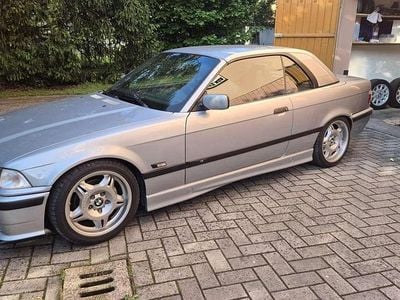 Begagnad BMW 328 Cabriolet Sport Line 193 HK (141 kW) 1995 Cab