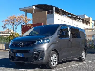 Usata Opel Vivaro-e Combi 150 CV (110 kW) 2022 Monovolume