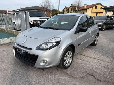 Usata Renault Clio II 75 CV (55 kW) 2011 Grigio scuro Berlina