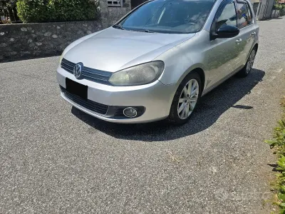 Usata VW Golf VI 105 CV (77 kW) 2010 Utilitaria