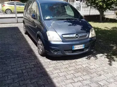 Usata Opel Meriva 75 CV (55 kW) 2007 Bluazzurro Monovolume