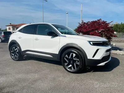 Usata Opel Mokka Elegance 101 CV (74 kW) 2023 Bianco SUV