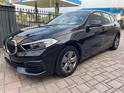 Usata BMW 118 Advantage 140 CV (102 kW) 2023 Nero Utilitaria