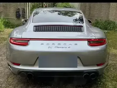 Usata Porsche 911 Carrera 4 370 CV (272 kW) 2017 Grigio Coupé