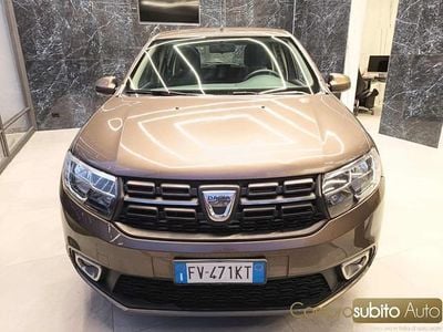 Usata Dacia Sandero Essentiel 75 CV (55 kW) 2019 Marrone