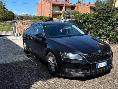 Nero Usata 2017 Skoda Superb Berlina | 13.100 € (Molto cara)