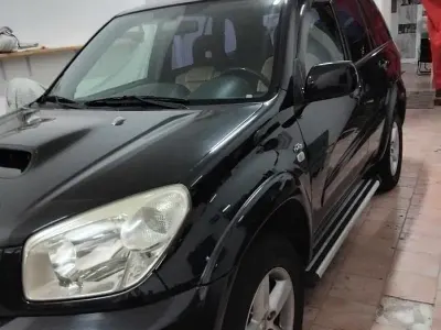 Usata Toyota RAV4 2004 Nero SUV