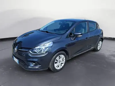 Usata Renault Clio 90 CV (66 kW) 2019 Grigio