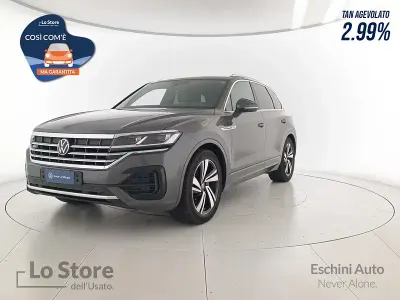 Usata VW Touareg Atmosphere 231 CV (169 kW) 2021 Silizium grey metallizzato SUV
