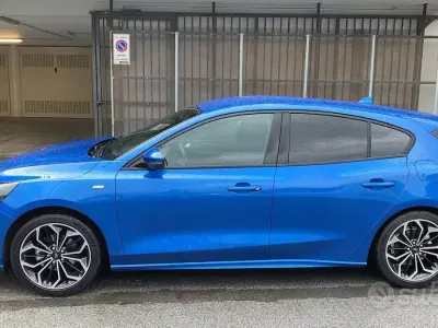 Usata Ford Focus ST-Line 150 CV (110 kW) 2020 Bluazzurro Berlina