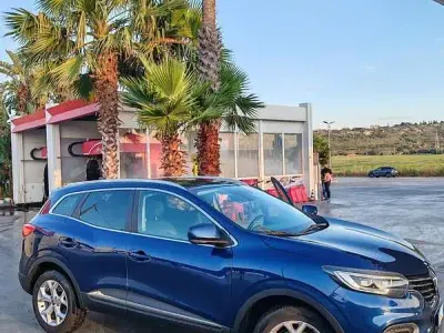 Usata Renault Kadjar 159 CV (116 kW) 2019 Bluazzurro SUV