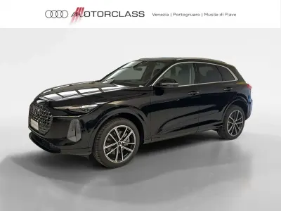 Nuova Audi Q5 Advanced 204 CV (150 kW) 2026 Nero mito metallizzato SUV