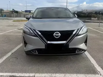 Usata Nissan Qashqai 158 CV (116 kW) 2022 Grigio SUV