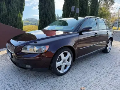 Usata Volvo V50 220 CV (161 kW) 2004 Viola Station wagon
