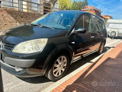 Usata Renault Grand Scénic II 110 CV (80 kW) 2007 Monovolume