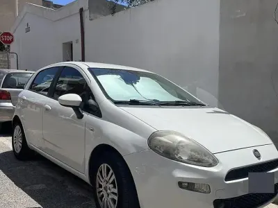Usata Fiat Punto 75 CV (55 kW) 2014 Bianco Utilitaria
