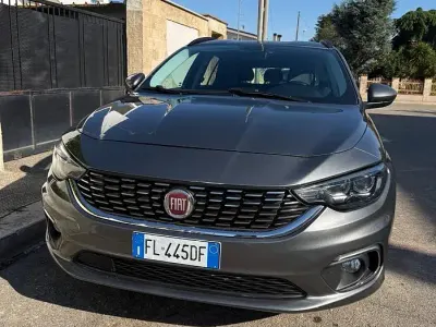 Occasion Fiat Tipo S 120 ch (88 kW) 2017 Marron Berline