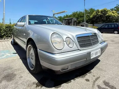 Usata Mercedes E200
