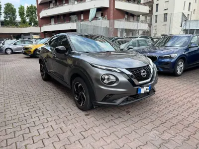 Usata Nissan Juke N-Connecta 114 CV (83 kW) 2023 Grigio SUV