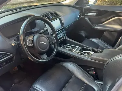 Usata Jaguar F-Pace 180 CV (132 kW) 2017 Nero SUV