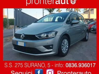 Usata VW Golf Sportsvan 90 CV (66 kW) 2017 Grigio Monovolume