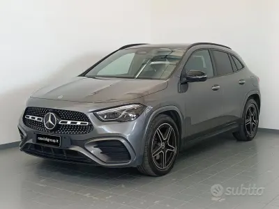 Usata Mercedes GLA200 AMG line 150 CV (110 kW) 2025 Grigio SUV