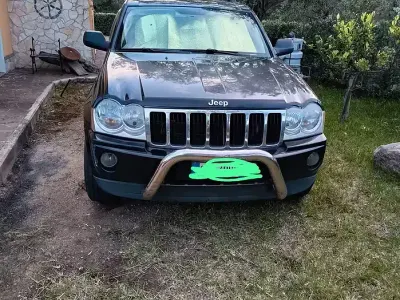 Usata Jeep Grand Cherokee 218 CV (160 kW) 2006 Nero SUV