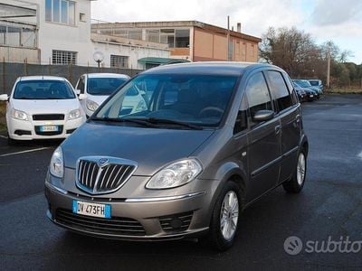 Usata Lancia Musa 94 CV (69 kW) 2009 Grigio Monovolume