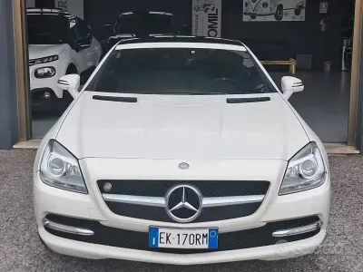 Usata Mercedes SLK200 184 CV (135 kW) 2011 Bianco Cabrio