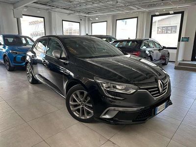 Usata Renault Mégane GT Line GT-Line 140 CV (102 kW) 2019 Nero pastello Berlina