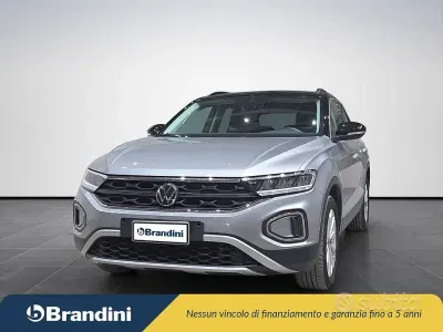 Usata VW T-Roc Edition 116 CV (85 kW) 2024 Argento SUV