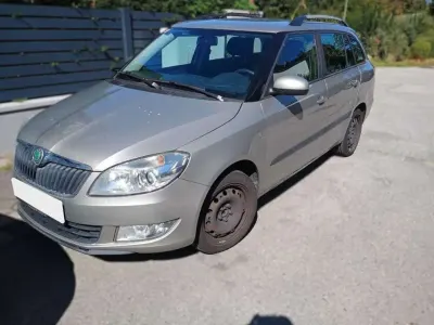 Usata Skoda Fabia 86 CV (63 kW) 2012 Grigio Station wagon