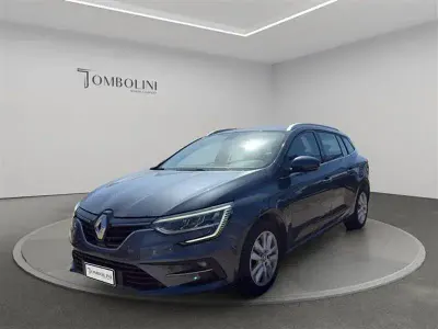 Usado Renault Mégane II Business 116 CV (85 kW) 2022 Gris Berlina