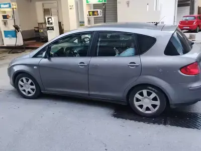 Usata Seat Toledo 68 CV (50 kW) 2008 Grigio Utilitaria