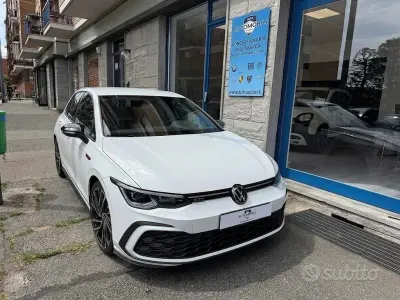 Usata VW Golf VIII GTI 245 CV (180 kW) 2024 Bianco Berlina