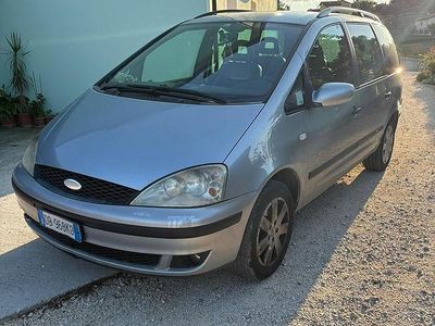 Usata Ford Galaxy 110 CV (80 kW) 2002 Grigio Monovolume