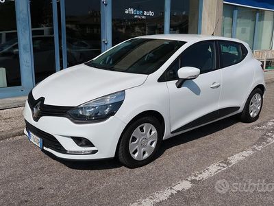 Usata Renault Clio IV Life 75 CV (55 kW) 2018 Bianco Berlina
