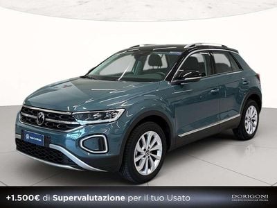 Usata VW T-Roc Style 116 CV (85 kW) 2025 Petroleum blue metallizzato ne SUV