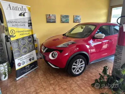 Usata Nissan Juke Tekna 116 CV (85 kW) 2015 Rosso SUV
