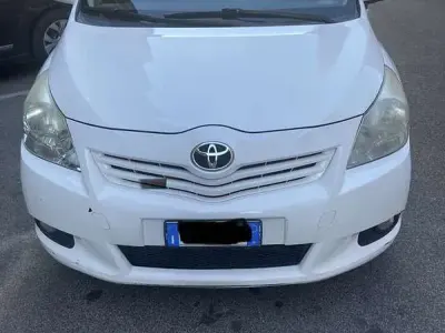Usata Toyota Verso Sol 126 CV (92 kW) 2009 Bianco Monovolume