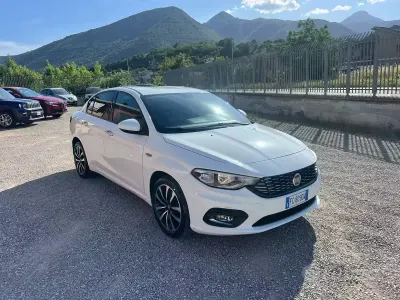 Usata Fiat Tipo Lounge 95 CV (69 kW) 2016 Bianco Berlina