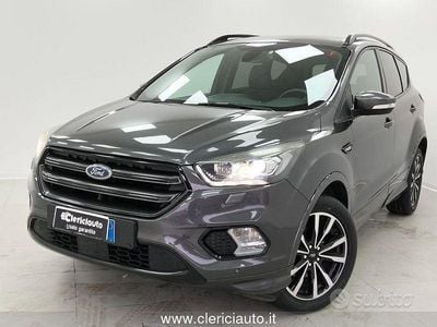 Usata Ford Kuga ST-Line 120 CV (88 kW) 2019 Grigio SUV