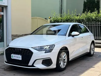Usata Audi A3 Sportback Business 150 CV (110 kW) 2022 Bianco Utilitaria