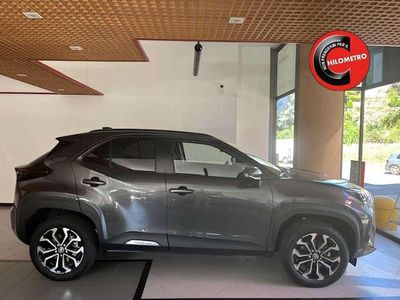 Nuova Toyota Yaris Cross Trend 131 CV (96 kW) 2025 Grigio SUV