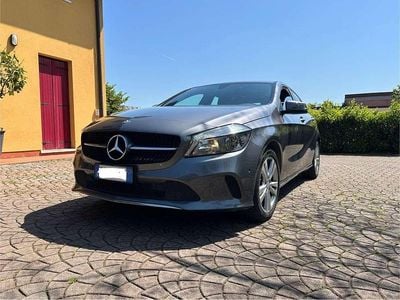 Usata Mercedes A180 Premium 109 CV (80 kW) 2016 Berlina